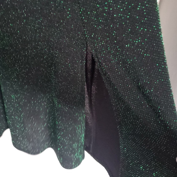 NWOT Socialite green and black sparkle spaghetti strap dress with inside lining. - Picture 10 of 11